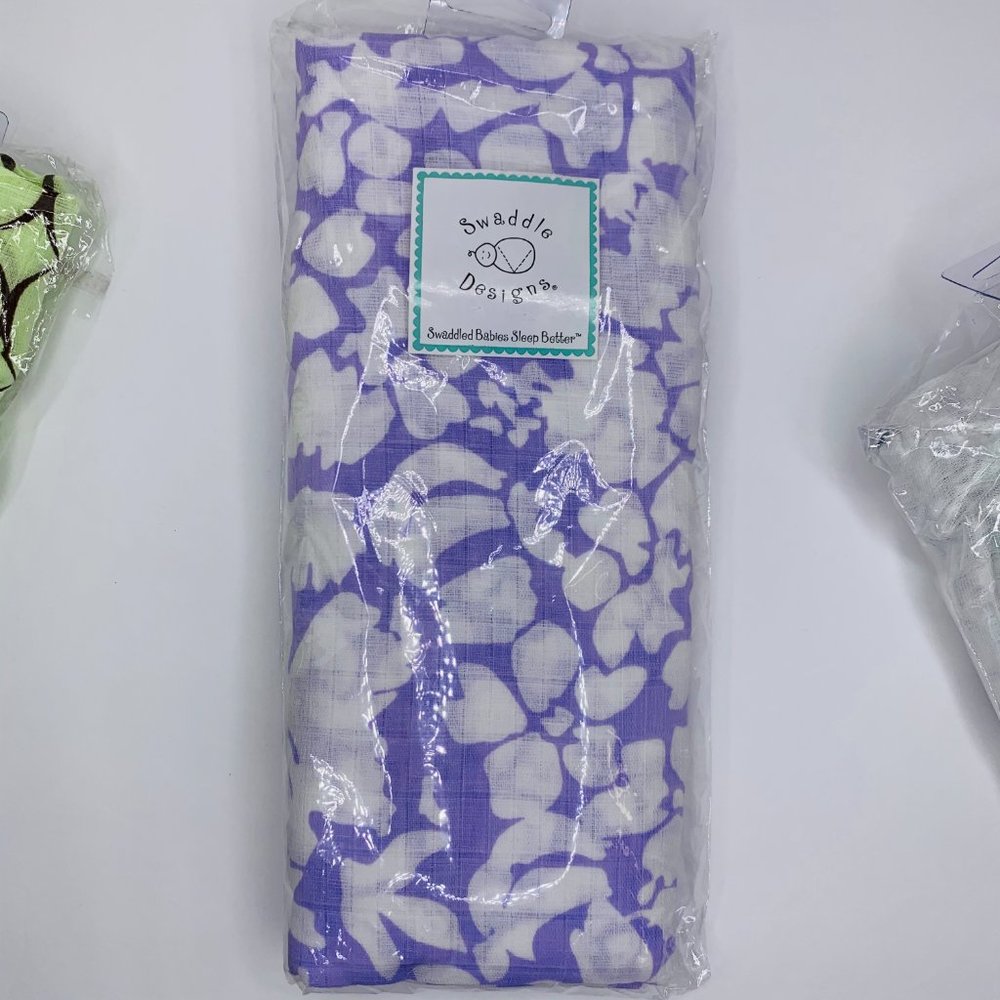 Bundle of 2 Swaddle Designs Blankets